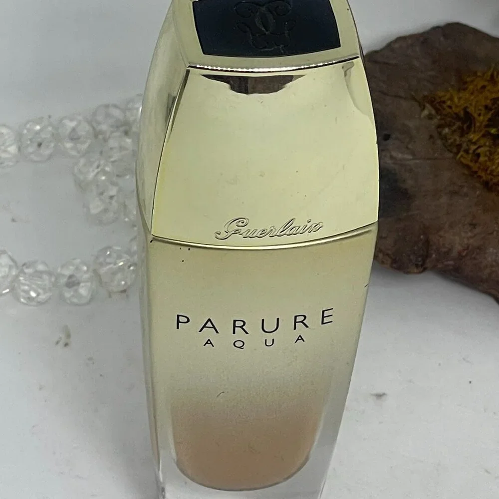 Guerlain Parure Aqua Radiant Feel Good Fluid Foundation SPF 20 - 24 Dore Moyen
